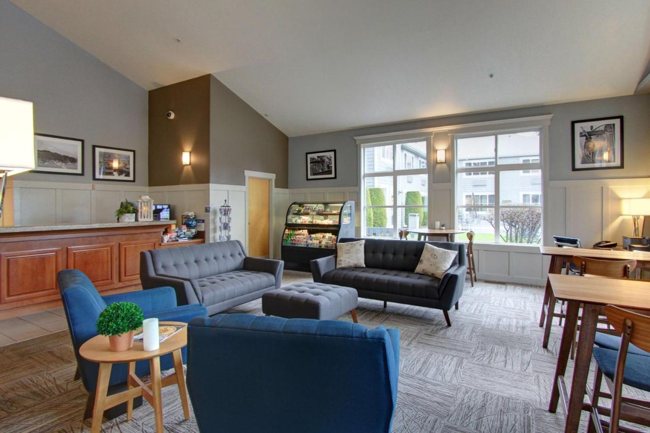 Western Wesley Inn&suites 3*