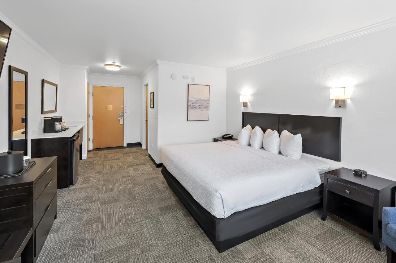 Western Wesley Inn&suites Hotel